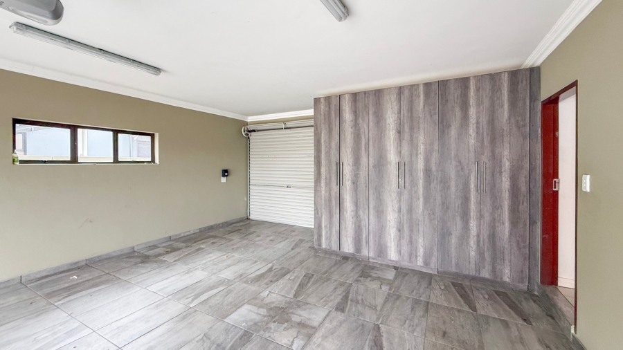 4 Bedroom Property for Sale in Birdwood Estate North West